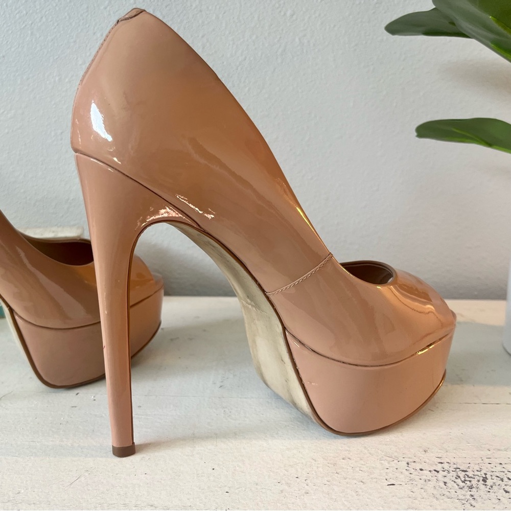 💫💫💫GORGEOUS ! SKY HIGH NUDE PLATFORM HEELS 👠